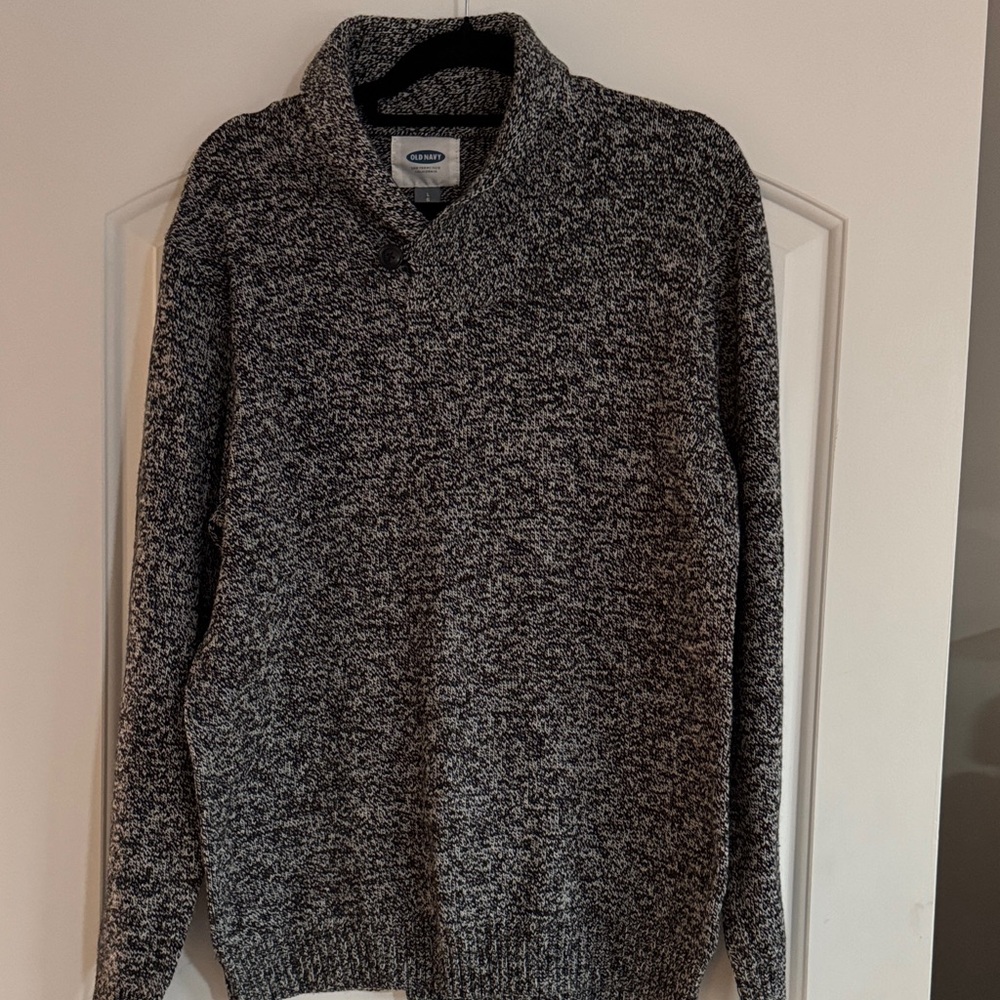 Old Navy sweater